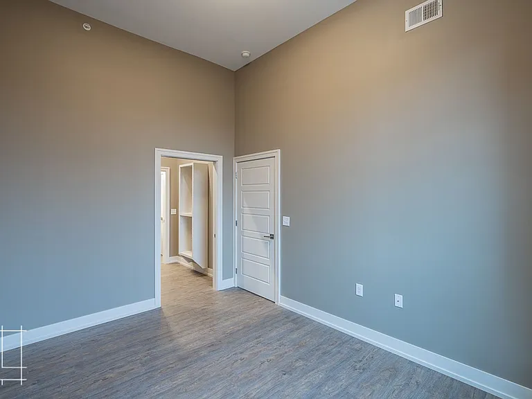 180 Detroit Ave — Photo 24