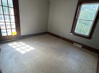 2141 S Muskego Ave, Milwaukee, WI 53215
