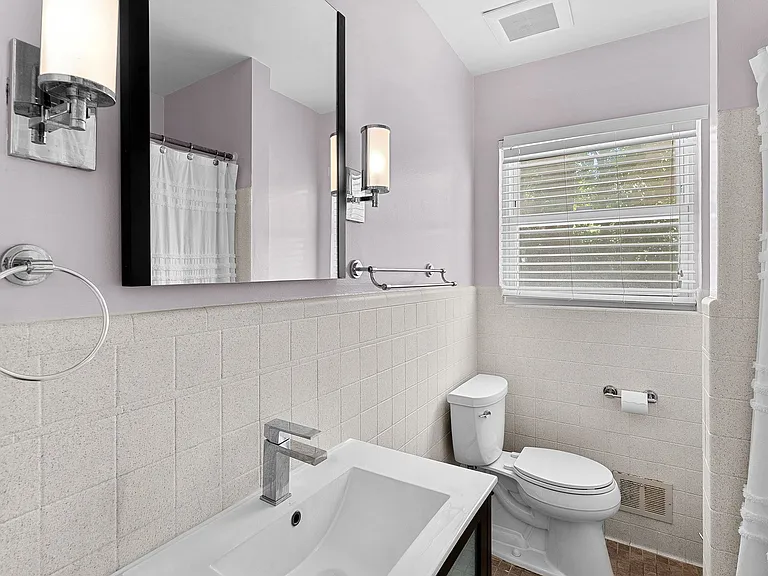 8909 2nd Ave — Photo 33