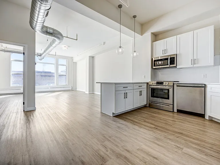 Welcome to Luckey Platt, where modern living meets stylish comfort. This stunning apartment features expansive windows, sleek finishes, and open spaces perfect for relaxation and entertaining. Schedule your tour today and elevate your lifestyle!