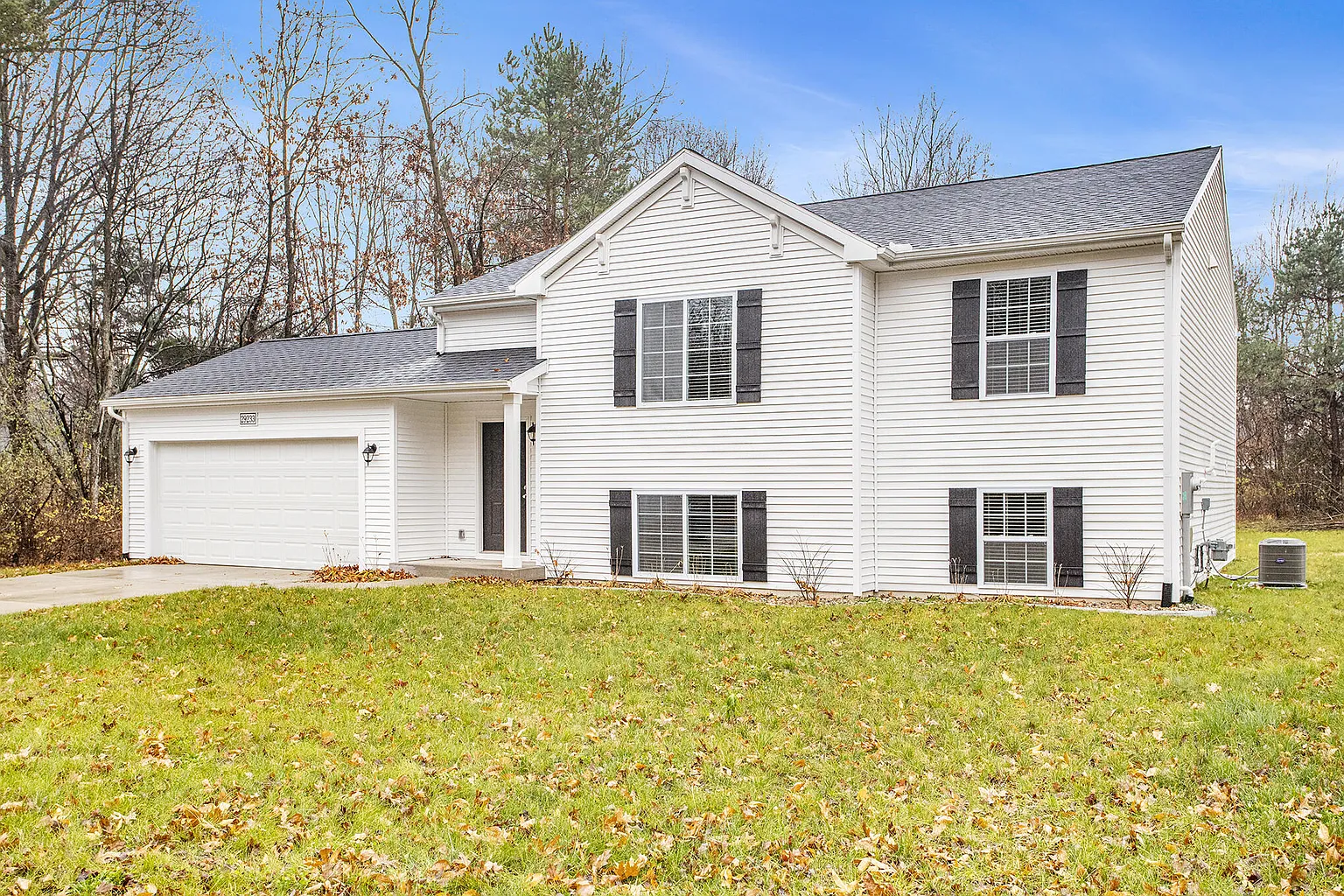 18222 Loganwood Trl photo 1