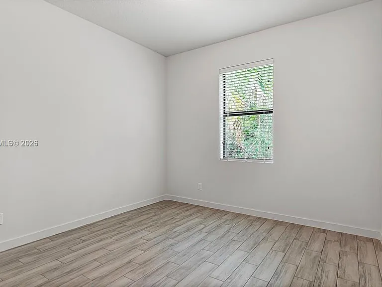 7704 Pacific Ave — Photo 20
