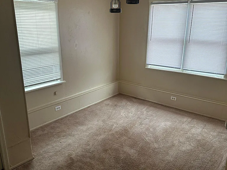 2336 Westlawn Pl — Photo 16
