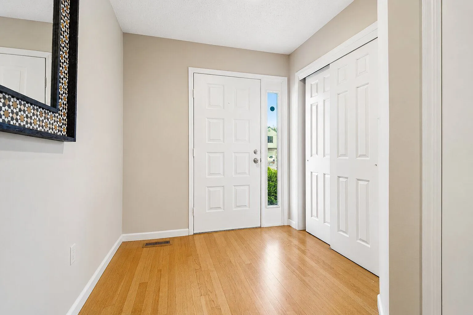 3 bed, 2.5 bath, $4,750 — Photo 3