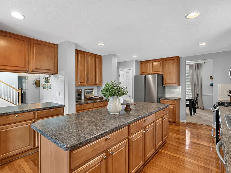 3811 Pine Bank Dr — Photo 14