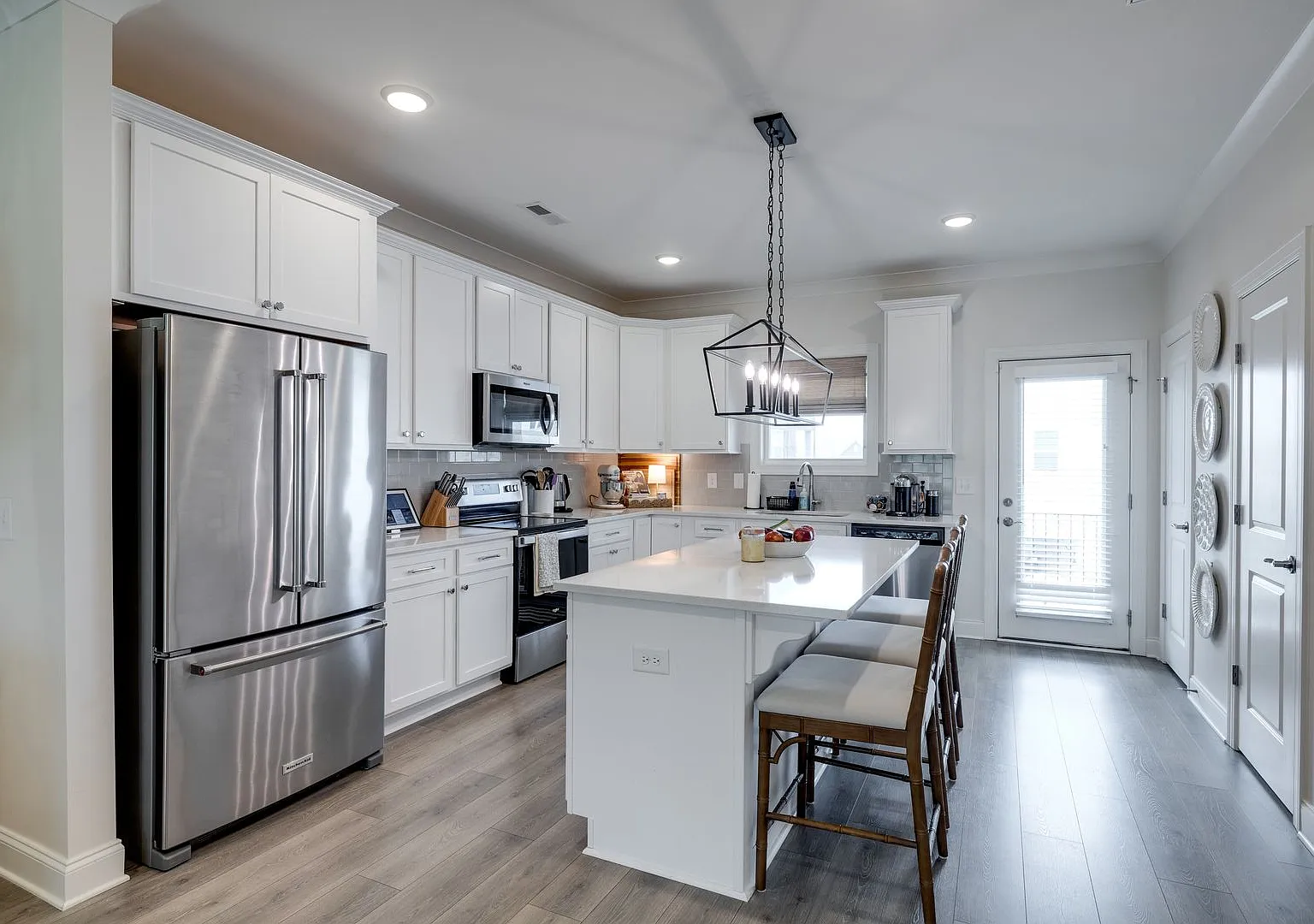 Townhome For Lease — Photo 2