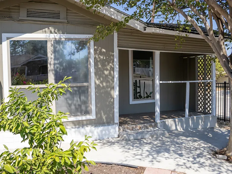 1603 W Laurel — Photo 18