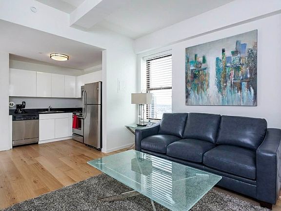 3rd image of 20 West St APT 43B