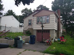 22 Salman St, West Roxbury, MA 02132