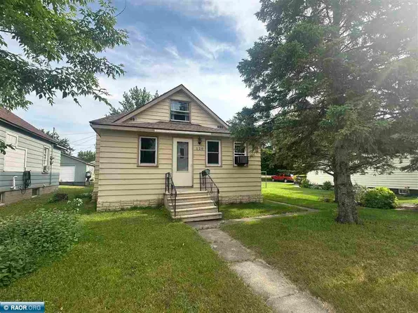 120 6th St NW, Chisholm, MN 55719