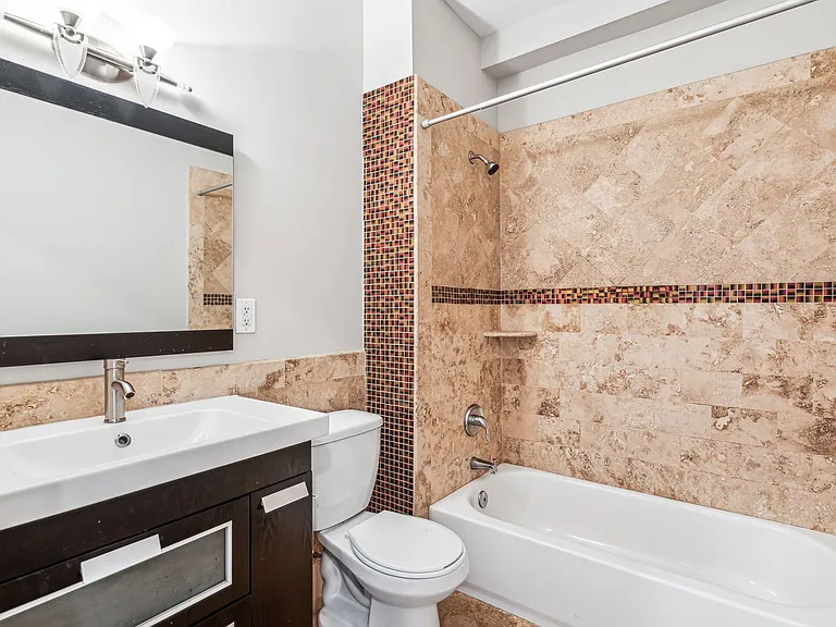 1633 Carpenter St #A — Photo 12