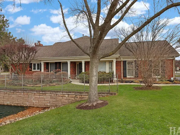 2060 N Charter Point Dr #0, Arlington Heights, IL 60004