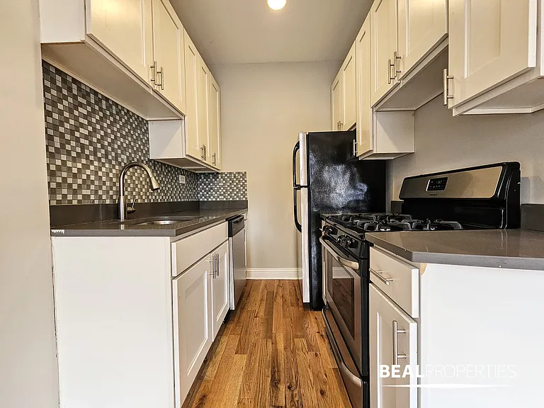 4601-09 N Lincoln Ave — Photo 10
