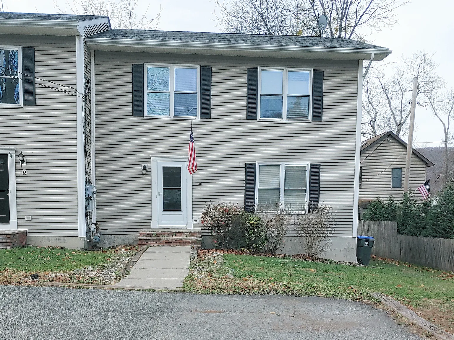 3 bed, 2912 sqft, $3,700 — Photo 1