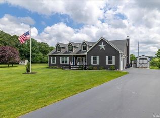 6187 N Country Rd, Wading River, NY 11792