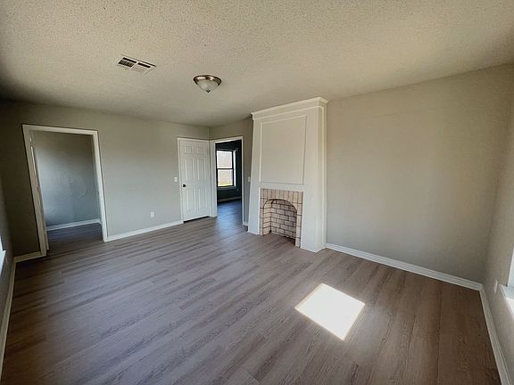 3rd image of 1312 N Indiana Ave APT B