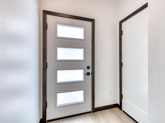 3rd image of 2312 A Mary Jane Blvd