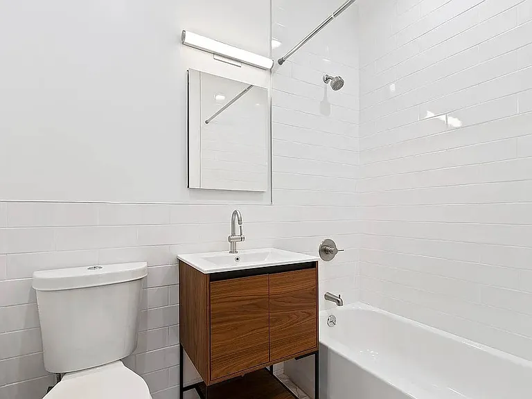 415 Bergen St #1 — Photo 10