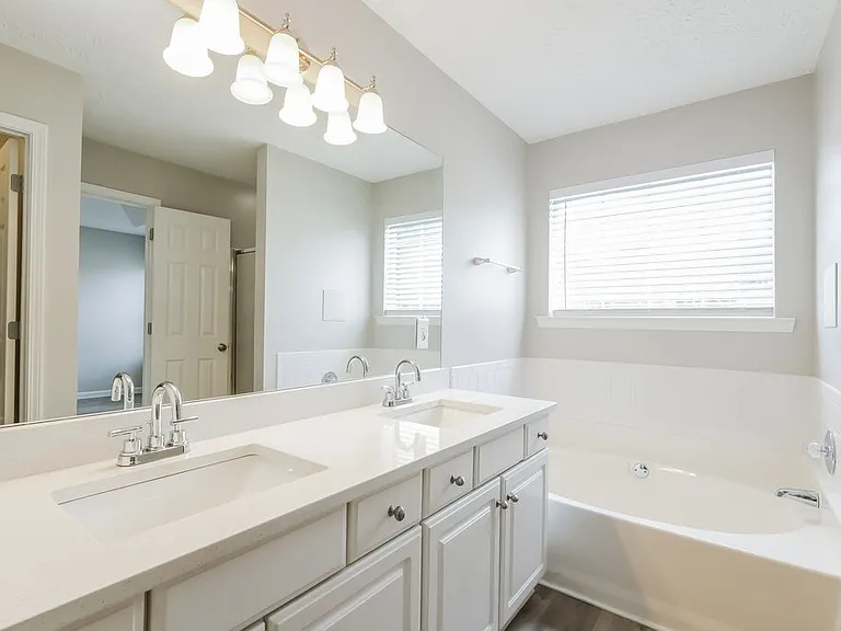 2060 Stoneoak Dr — Photo 13