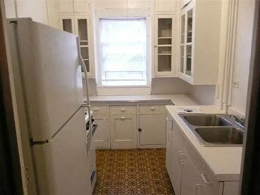 The Breton Apartments — Photo 28