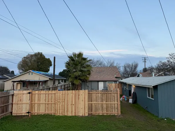 314 N D St #A, Exeter, CA 93221