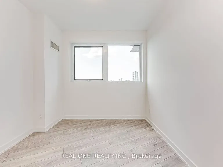 159 Wellesley St E #1708-1 — Photo 18