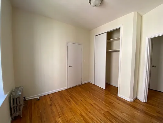 Rented by NextStopNY | media 8