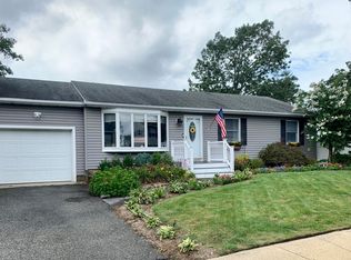 564 California Ave, Brick, NJ 08724