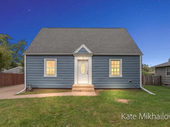 850 Upton Ave, Springfield, MI 49037