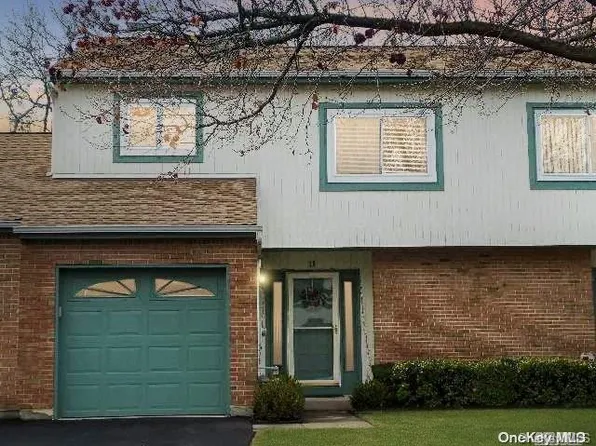 11 Timber Ridge Drive #11, Holtsville, NY 11742