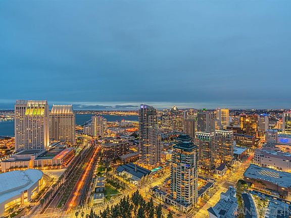 3rd image of 100 Harbor Dr