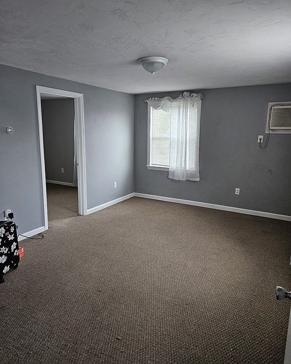 2nd image of 6 McLaughlin St Unit 2
