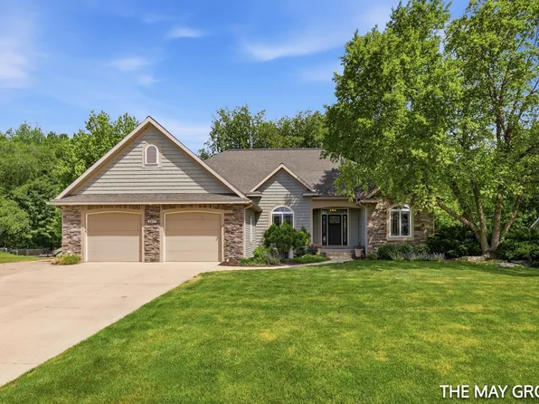 2277 Conifer Ridge Dr SW, Byron Center, MI 49315