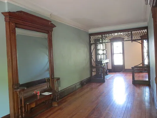 Sold by Heights Real Estate Advisors | media 5