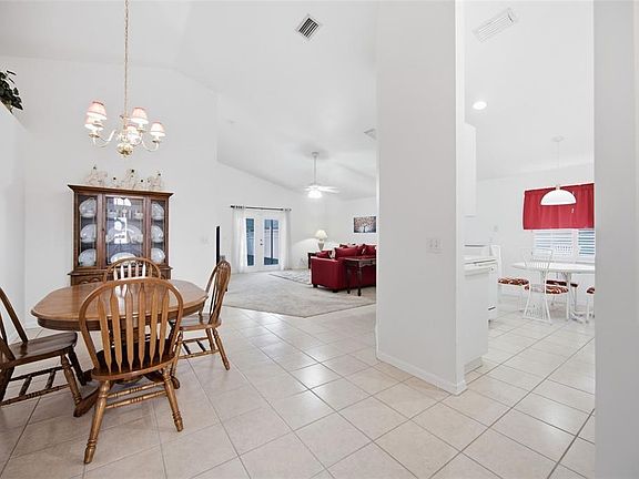 4th image of 860 ROCKY MOUNTAIN COURT