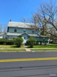 403 Locust St, Roselle, NJ, 07203