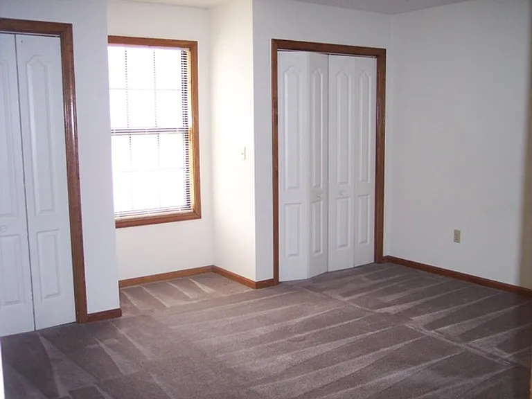 708 Streck Ct — Photo 5