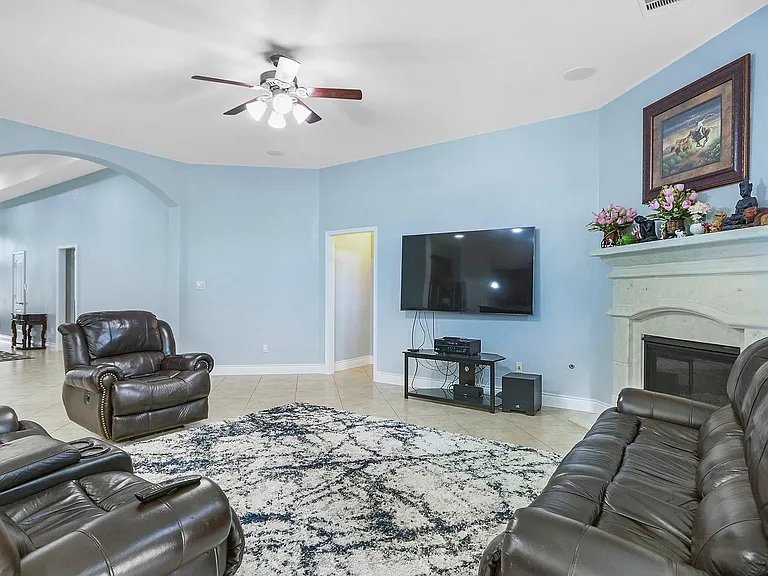 27815 Colonial Point Dr — Photo 19