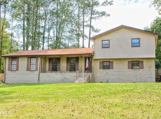 95 Plantation Ave, Carrollton, GA 30117