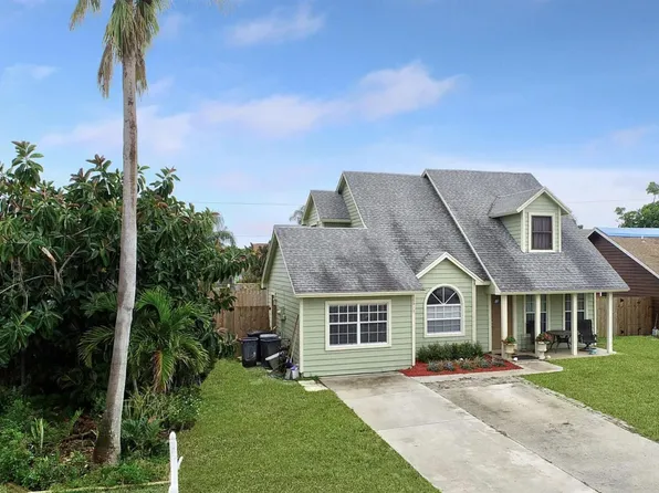 5919 SE Pine Dr, Stuart, FL 34997