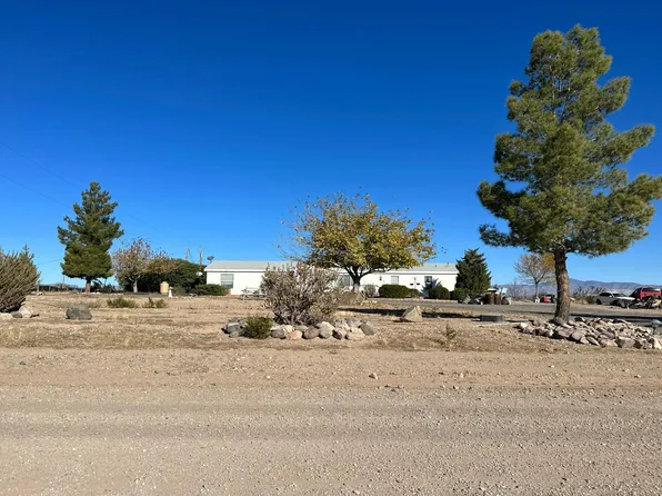 7157 W Bolsa Dr, Golden Valley, AZ 86413