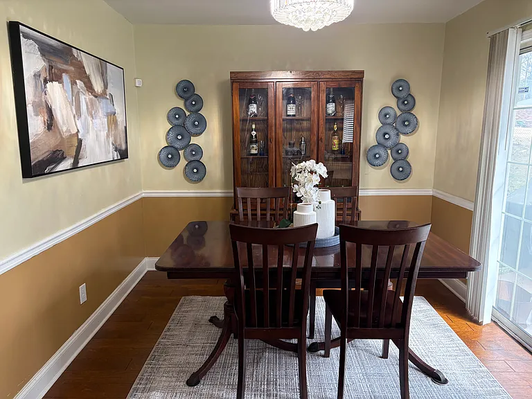 530 Barclay Ct — Photo 23