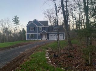 74 Green Rd, Raymond, NH 03077