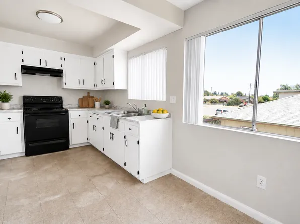 304 E Olive St APT 23, Pomona, CA 91766