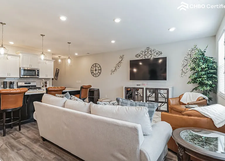 2952 Edgemont Ln SW — Photo 8
