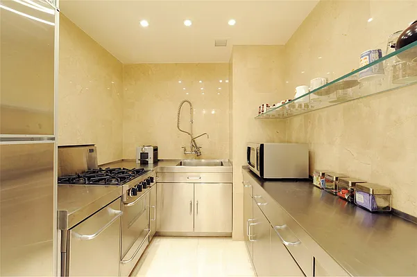 Rented by Douglas Elliman | media 21