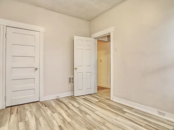 112 Randolph Avenue image 10 of 16