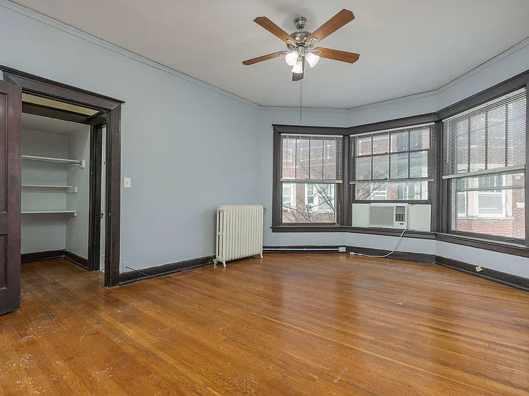 Cavalier Apartments — Photo 10