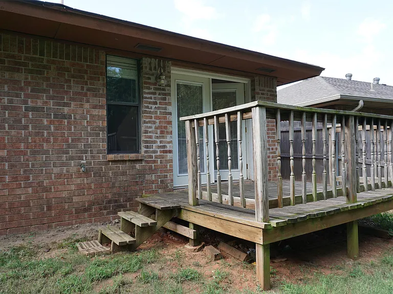 785 Kingsgate Rd — Photo 10