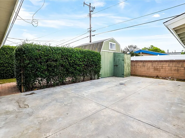 9752 Harle Ave — Photo 14